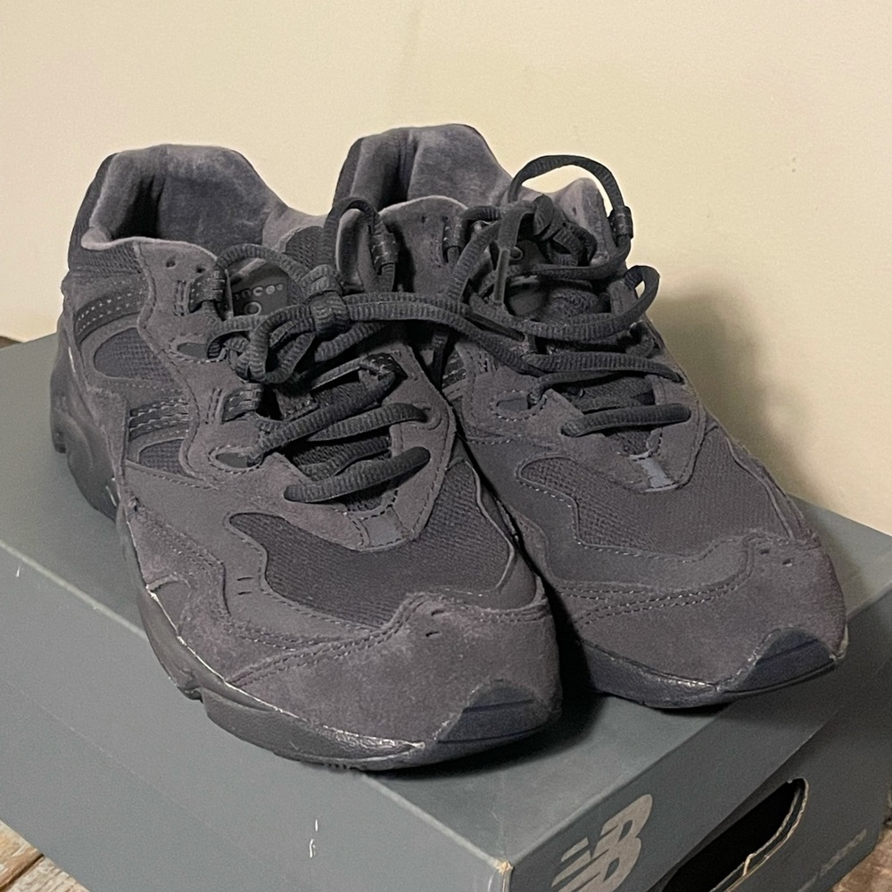 New balance mono 850